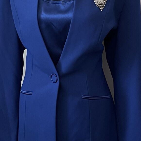 Caramia 3‑piece blue crepe skirt suit (size 14) classic conservative elegance - Picture 3 of 6
